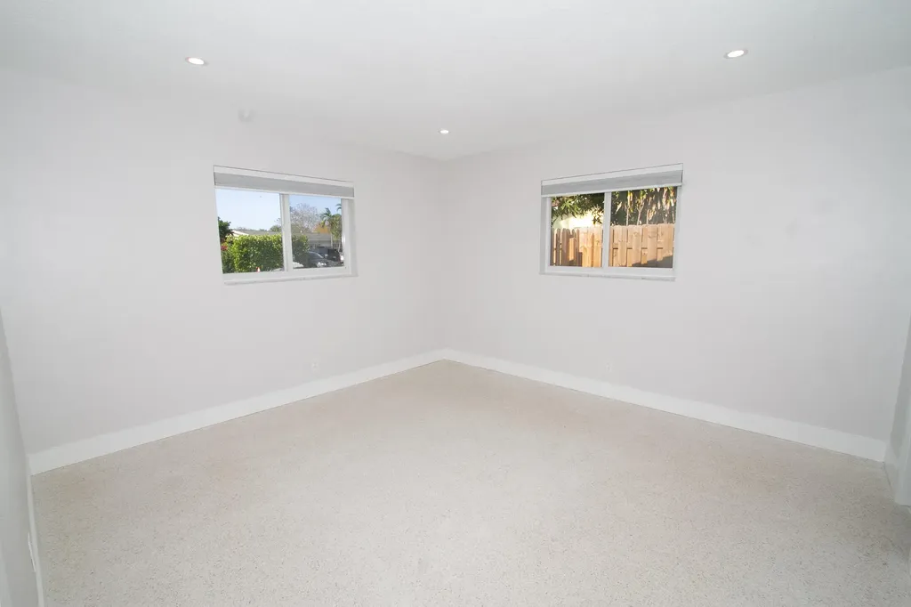 214 SW 3rd Street Boca Raton FL 33432