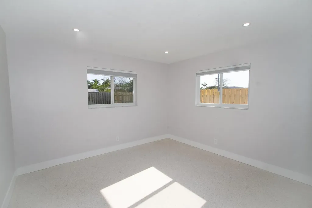 214 SW 3rd Street Boca Raton FL 33432