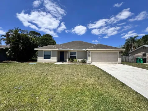 1625 SW Bellevue Avenue Port St Lucie FL 34953