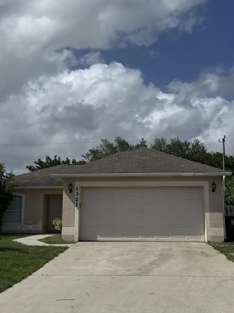 1321 SW Calmar Avenue Port St Lucie FL 34953