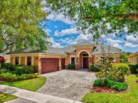 8950 Equus Circle Boynton Beach FL 33472