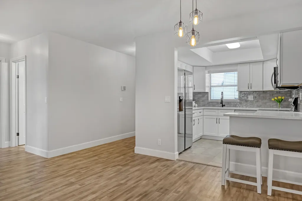 2894 Crosley Drive E West Palm Beach FL 33415