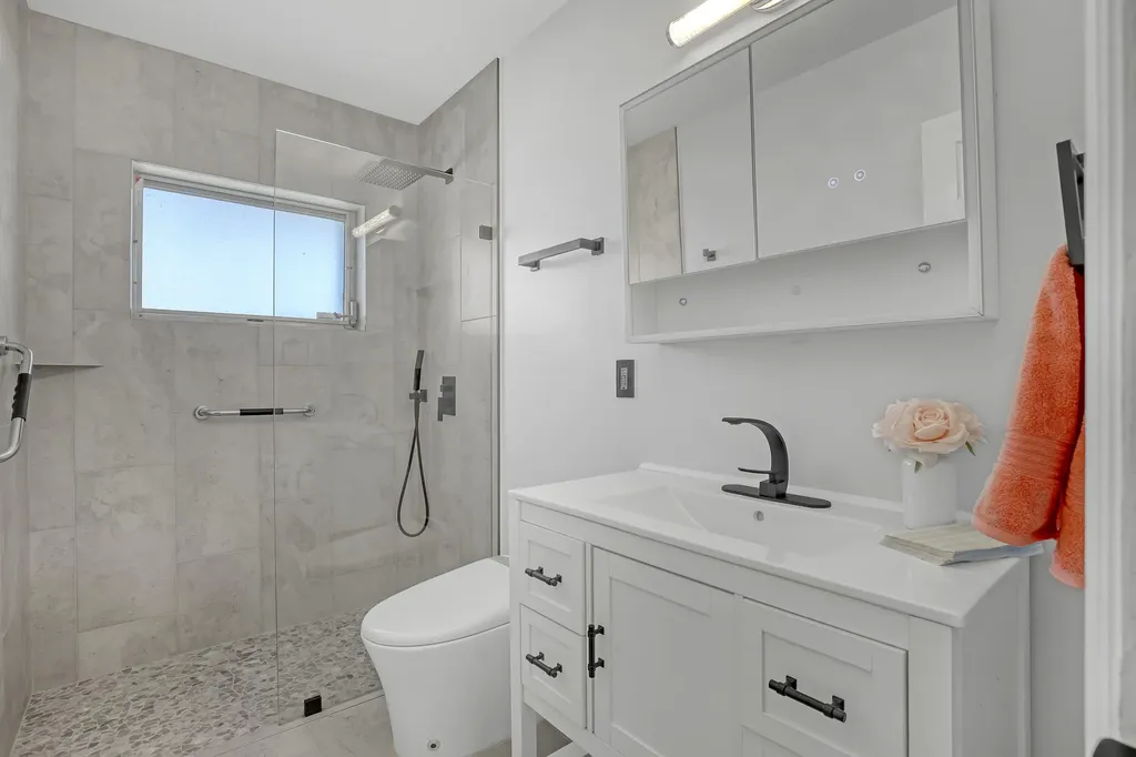 2894 Crosley Drive E West Palm Beach FL 33415
