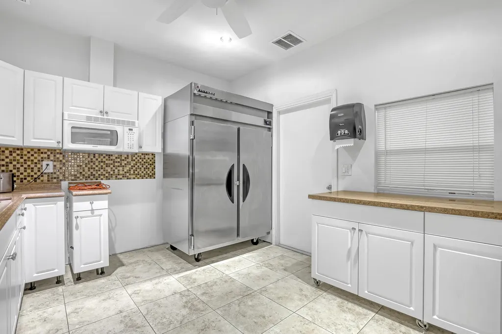 2894 Crosley Drive E West Palm Beach FL 33415
