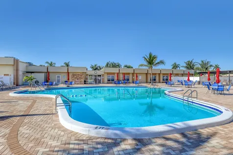 2894 Crosley Drive E West Palm Beach FL 33415