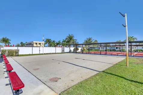 2894 Crosley Drive E West Palm Beach FL 33415