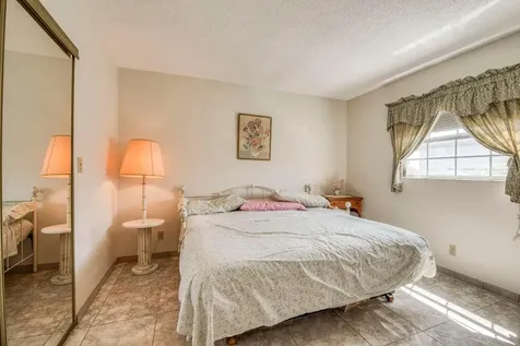 4281 NW 41st Street Lauderdale Lakes FL 33319