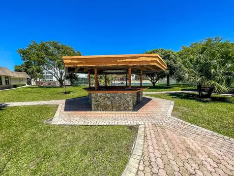 4281 NW 41st Street Lauderdale Lakes FL 33319
