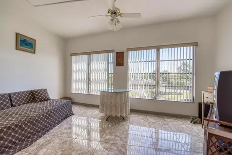 4281 NW 41st Street Lauderdale Lakes FL 33319