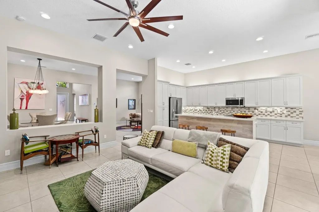 8673 Carmel Mountain Way Boynton Beach FL 33473