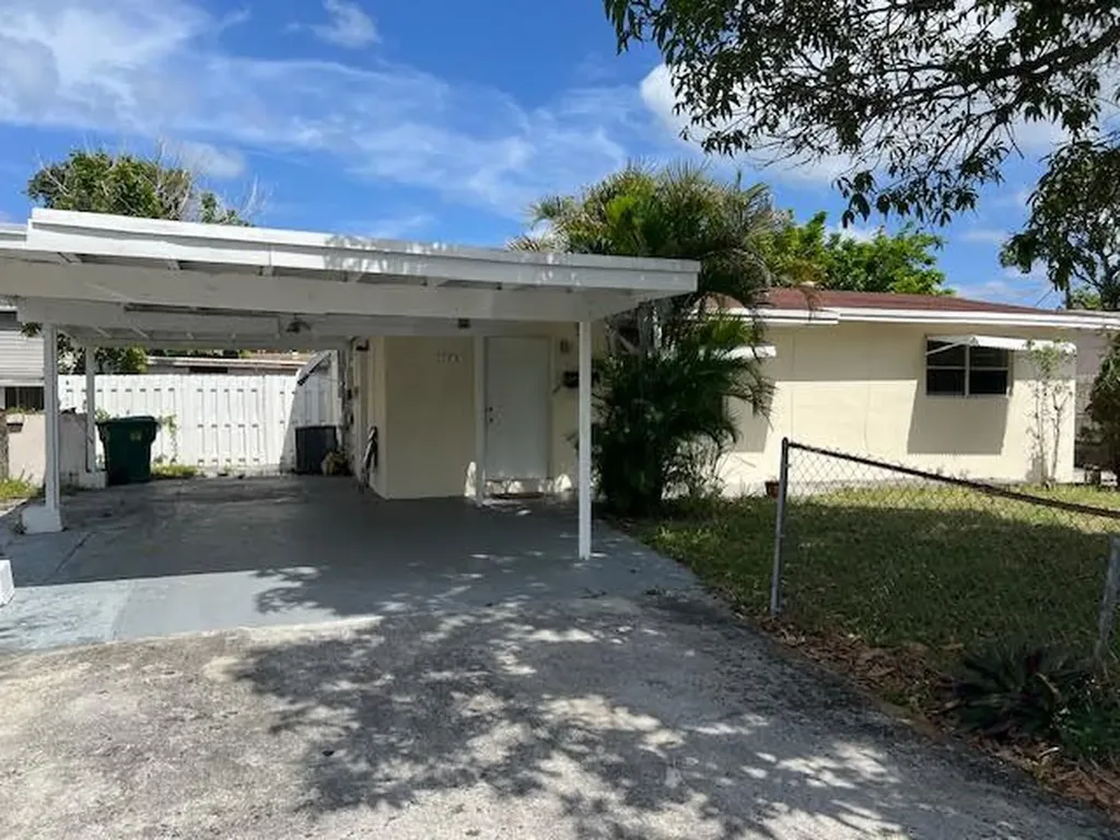 1164 NW 45th Avenue Lauderhill FL 33313