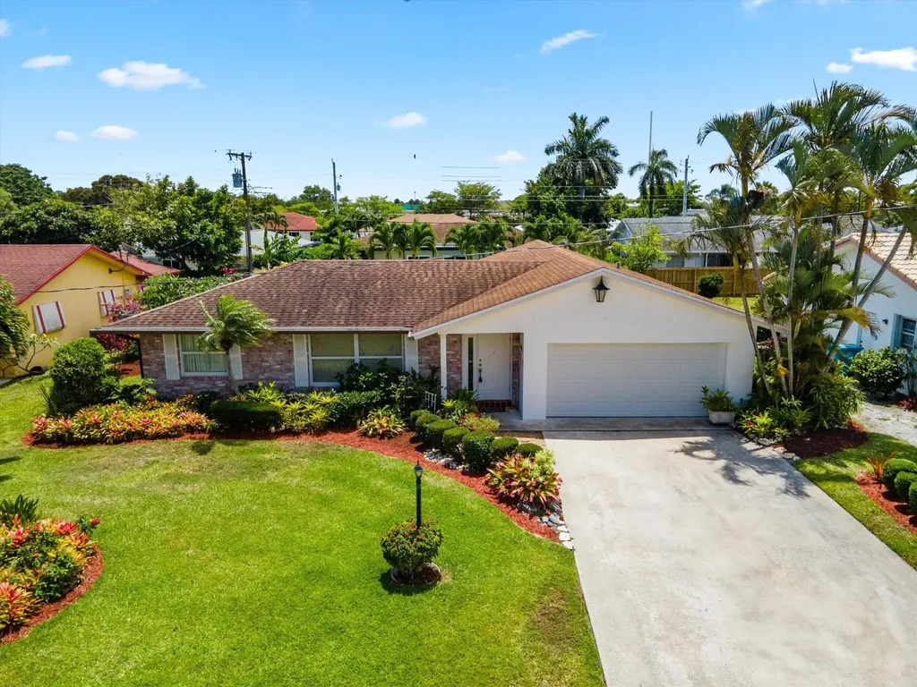 1330 SW 27th Place Boynton Beach FL 33426