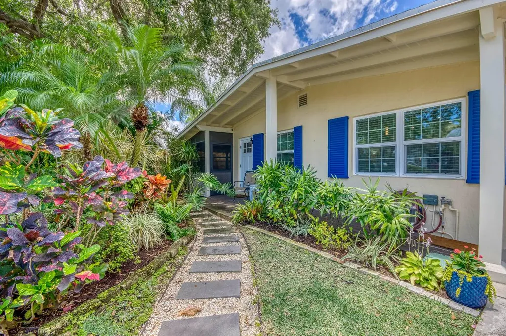 404 S Caloosahatchee Avenue Jupiter FL 33458