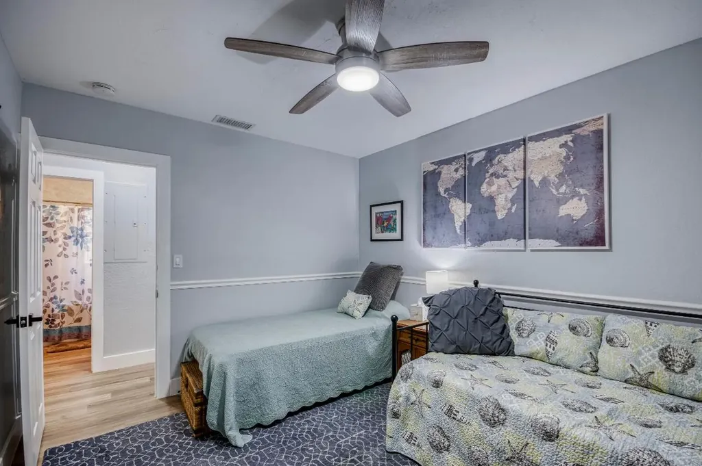 404 S Caloosahatchee Avenue Jupiter FL 33458