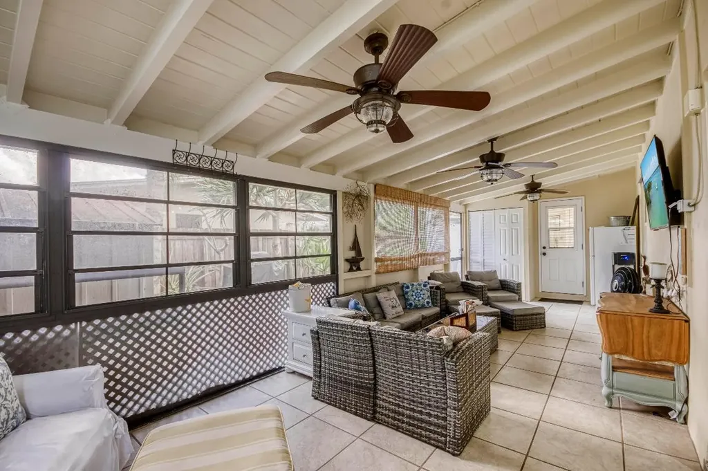 404 S Caloosahatchee Avenue Jupiter FL 33458