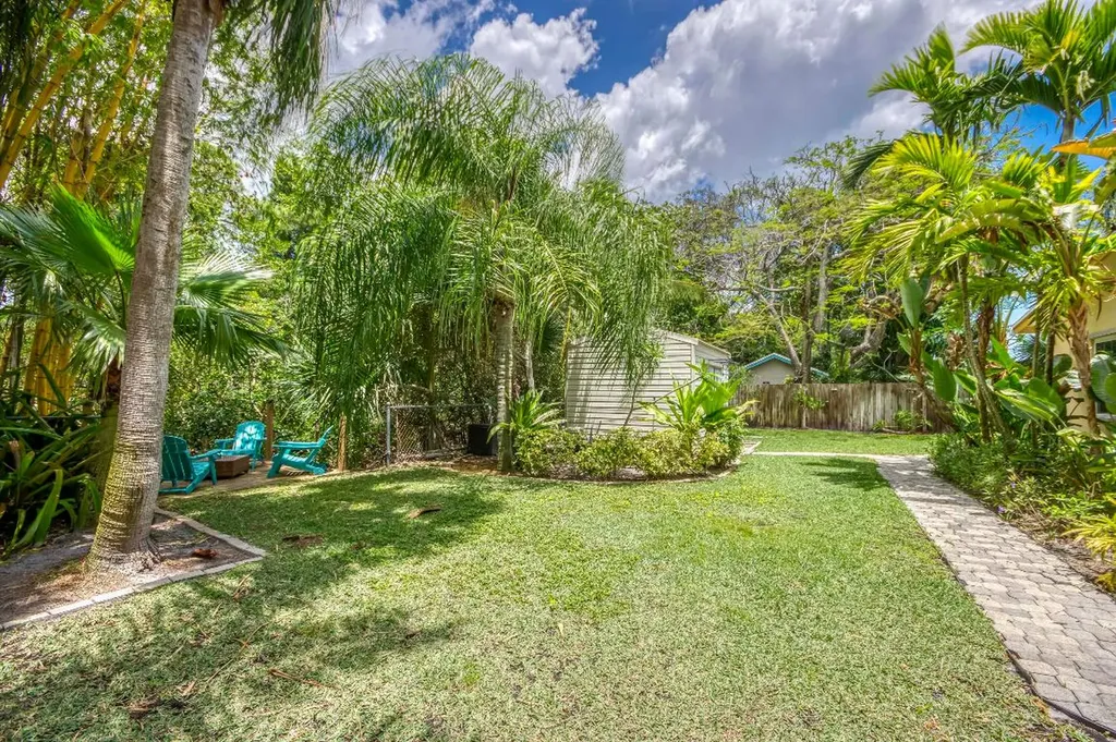 404 S Caloosahatchee Avenue Jupiter FL 33458