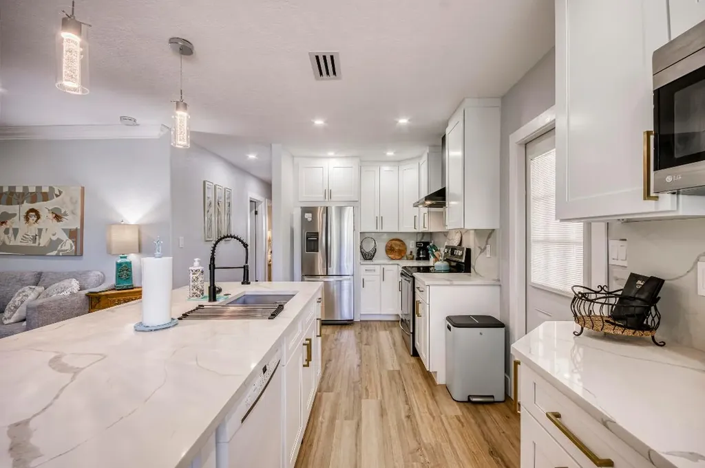 404 S Caloosahatchee Avenue Jupiter FL 33458