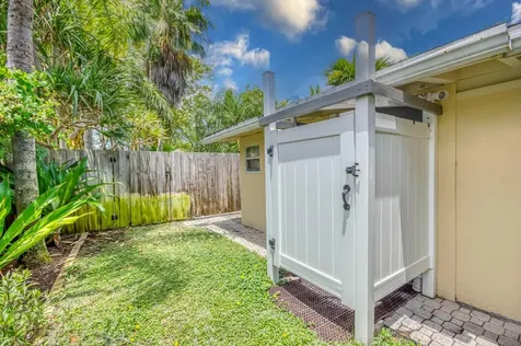 404 S Caloosahatchee Avenue Jupiter FL 33458