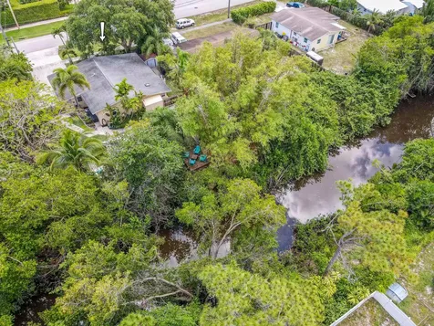 404 S Caloosahatchee Avenue Jupiter FL 33458