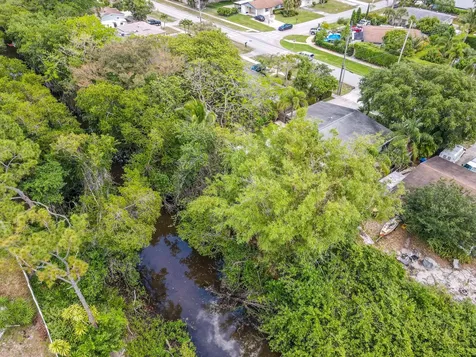 404 S Caloosahatchee Avenue Jupiter FL 33458