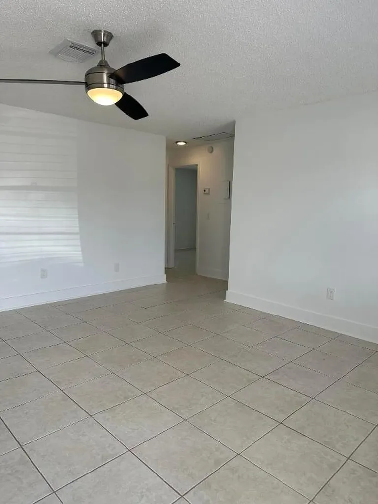 4667 Cambridge Street Lake Worth FL 33463