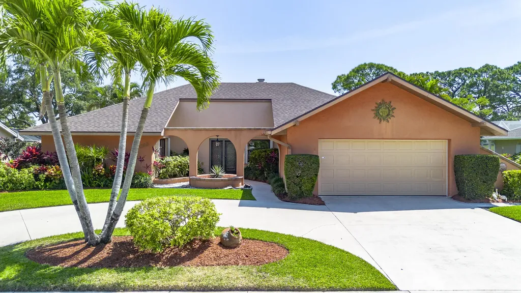 2025 SE Erwin Road Port St Lucie FL 34952
