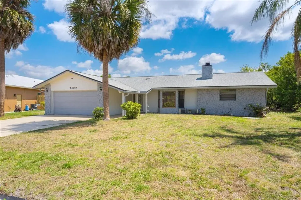 2309 SW Chestnut Lane Port St Lucie FL 34953