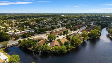 6552 Harbour Road North Lauderdale FL 33068