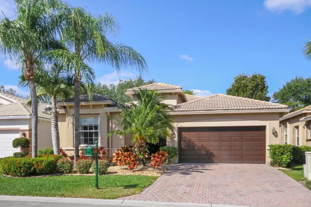 6809 Via Bellini Lake Worth FL 33467
