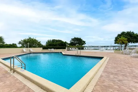 5600 N Flagler Drive West Palm Beach FL 33407