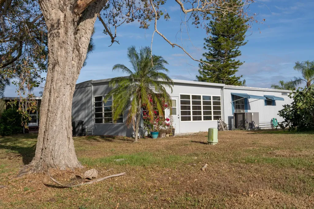 3 El Morrow Port St Lucie FL 34952
