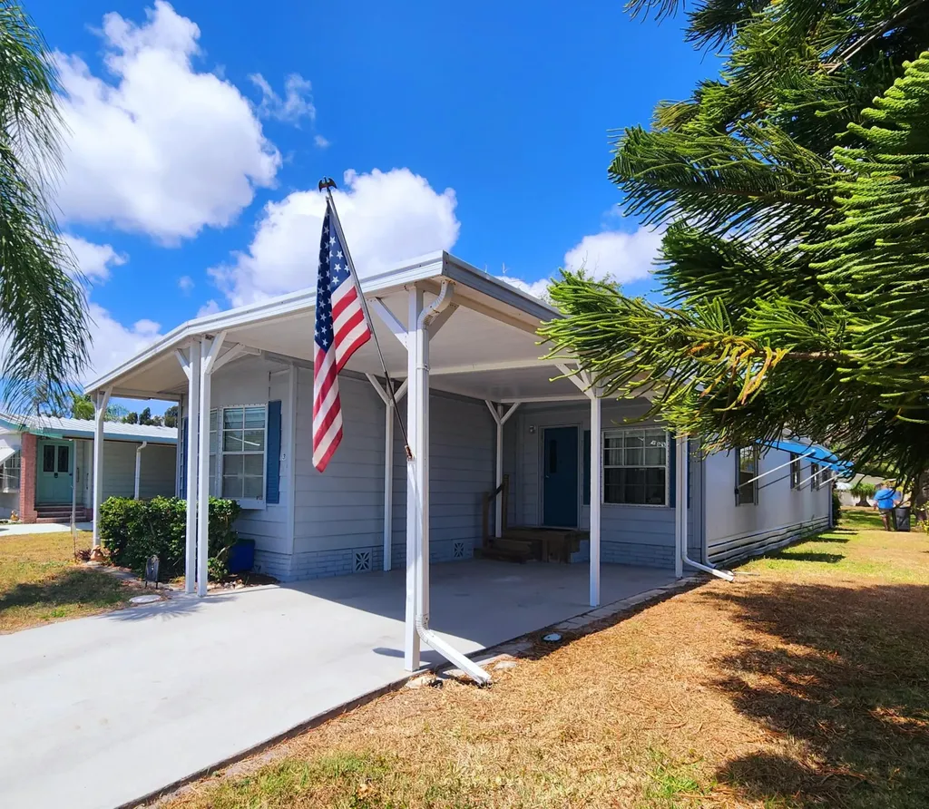 3 El Morrow Port St Lucie FL 34952