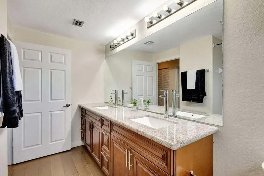 2728 Anzio Court Palm Beach Gardens FL 33410