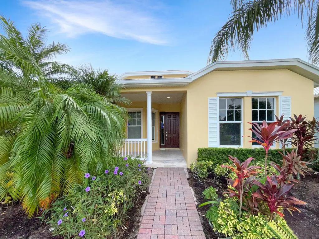 10610 SW Westlawn Boulevard Port St Lucie FL 34987