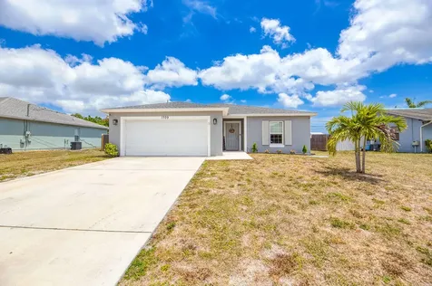 1709 SW Monterrey Lane Port St Lucie FL 34953