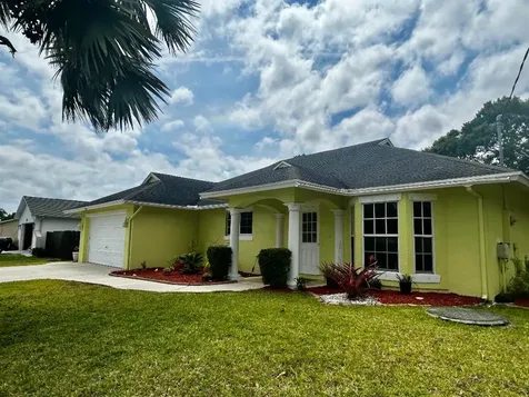 1658 SW Import Drive Port St Lucie FL 34953