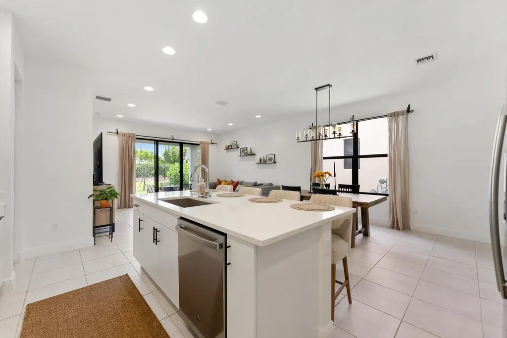 16390 Sea Turtle Place The Acreage FL 33470