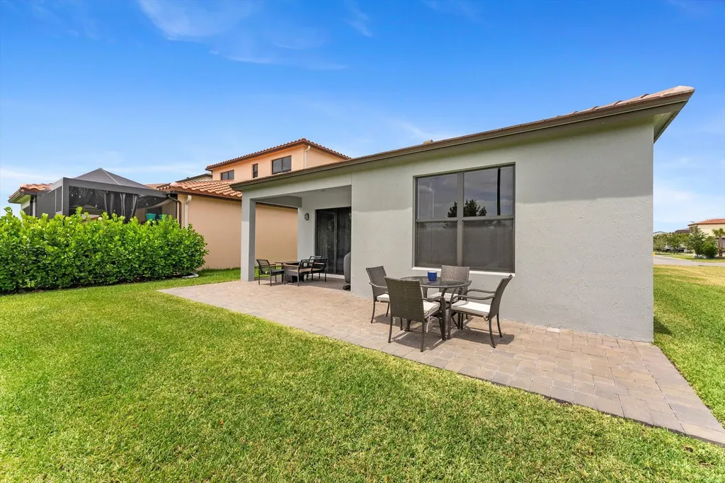 16390 Sea Turtle Place The Acreage FL 33470