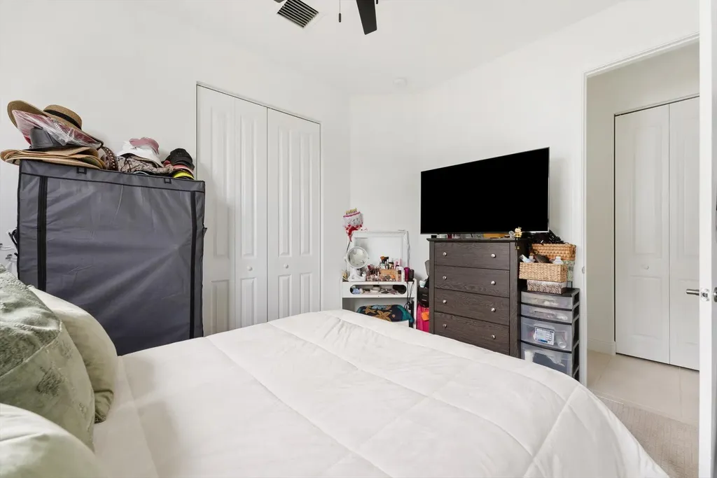 16390 Sea Turtle Place The Acreage FL 33470
