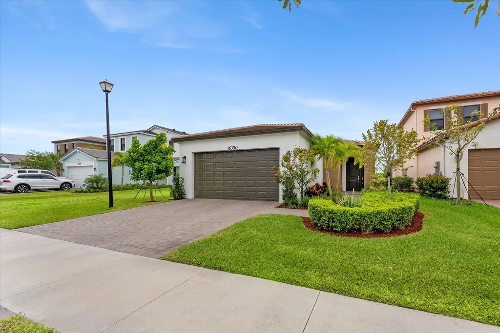 16390 Sea Turtle Place The Acreage FL 33470