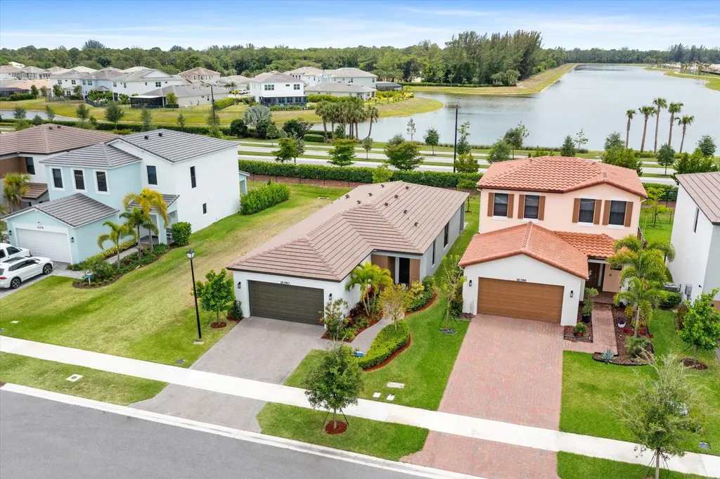16390 Sea Turtle Place The Acreage FL 33470