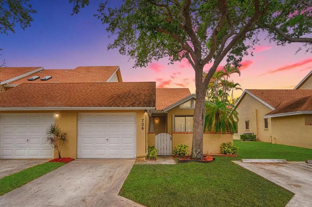 706 Maplewood Drive Greenacres FL 33415