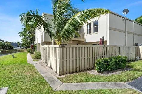 12128 Regal Court E Wellington FL 33414