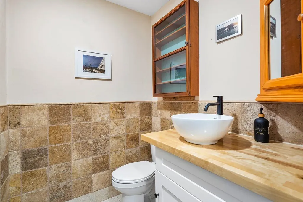 300 SE 7th Avenue Delray Beach FL 33483