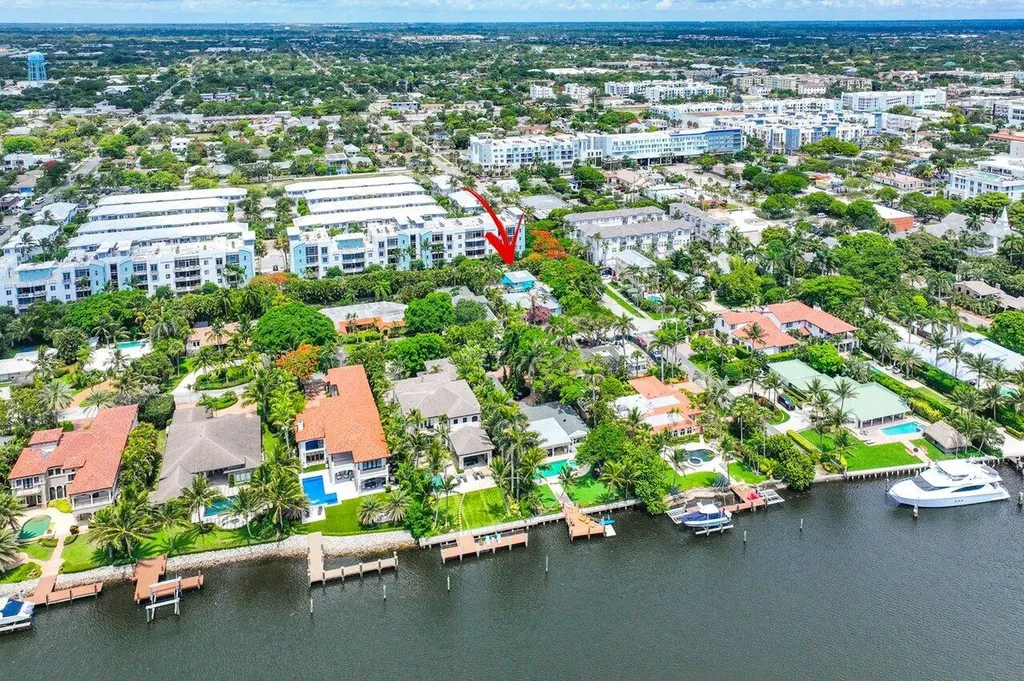 300 SE 7th Avenue Delray Beach FL 33483