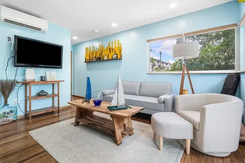 300 SE 7th Avenue Delray Beach FL 33483
