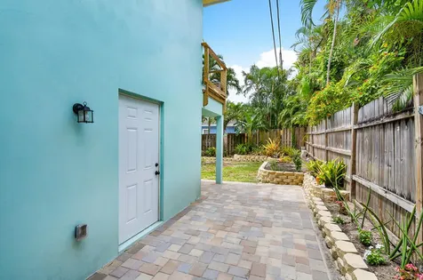 300 SE 7th Avenue Delray Beach FL 33483