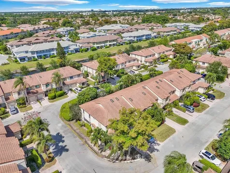 6807 Via Regina Boca Raton FL 33433