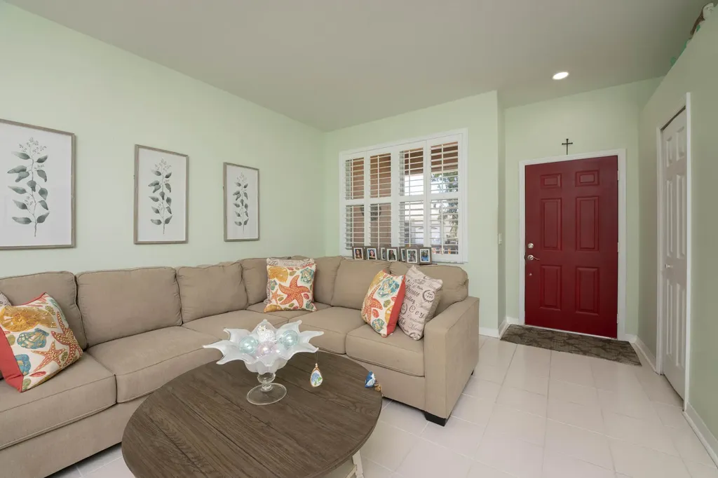 520 NW Galatone Court Port St Lucie FL 34986