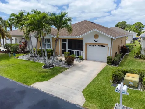 520 NW Galatone Court Port St Lucie FL 34986